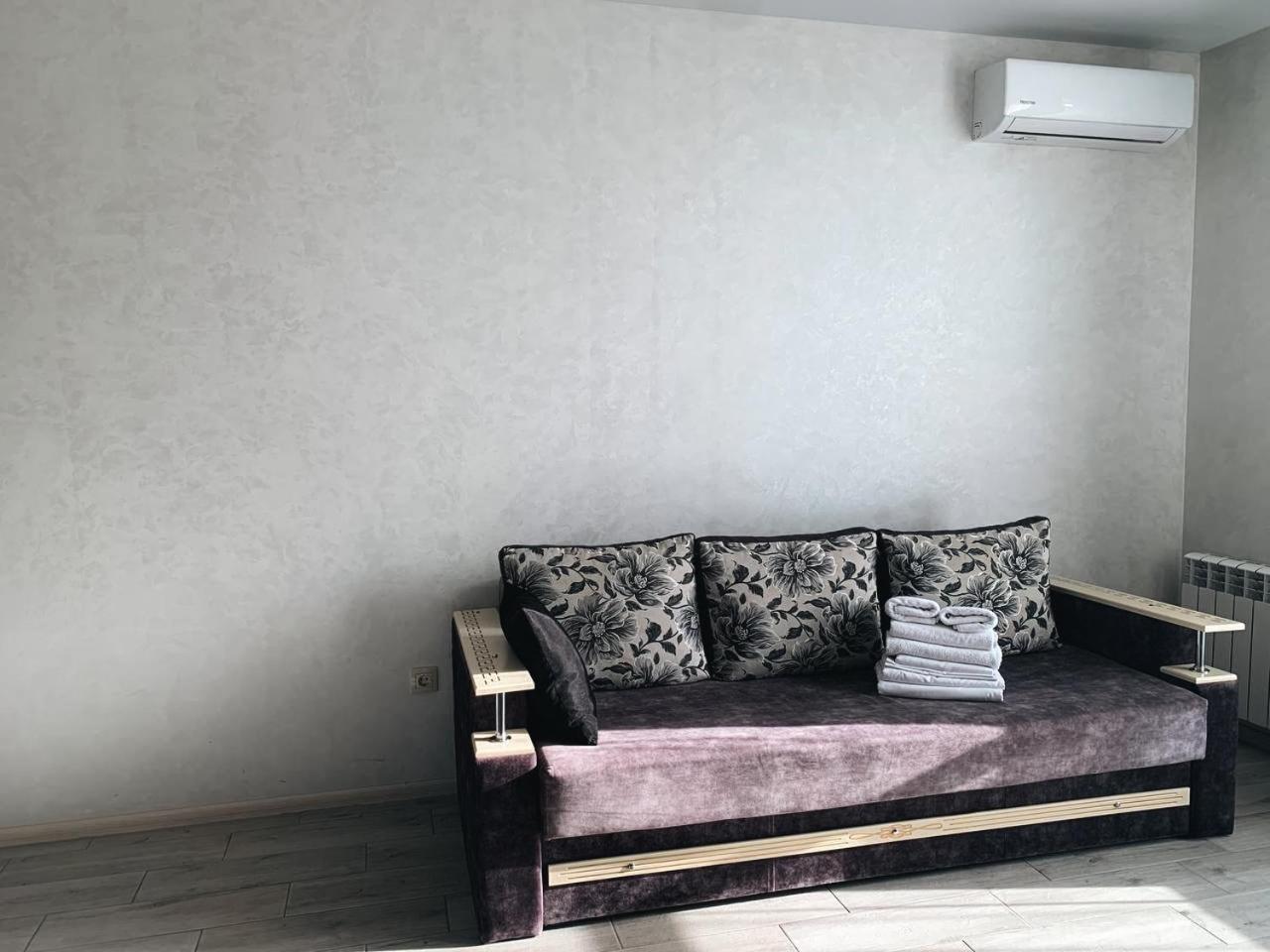 מוקצ'בה Apartmets Domovik Мира 11С Кв 7 Вместительная Трёхкомнатная Квартира מראה חיצוני תמונה